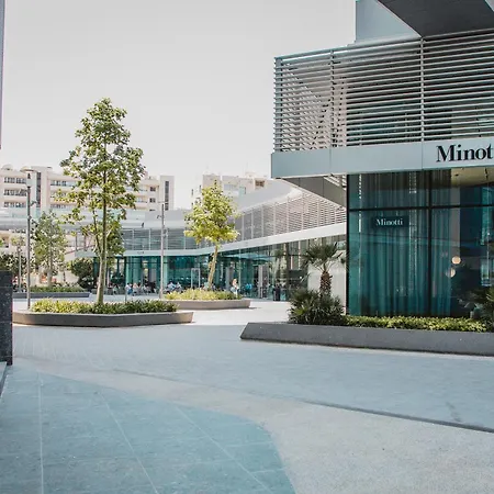 Stunning 1 Bed In Trilogy, Seafront 利马索尔