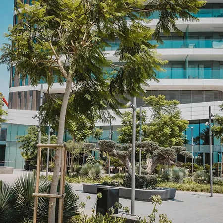 Stunning 1 Bed In Trilogy, Seafront Λεμεσός