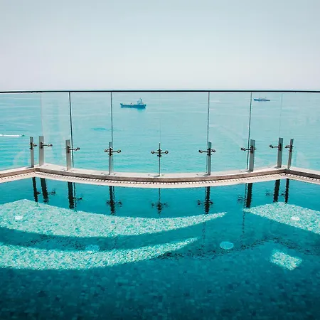 Θέρετρο Stunning 1 Bed In Trilogy, Seafront *