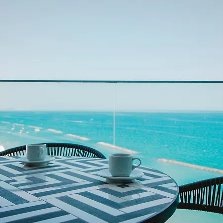 Θέρετρο Stunning 1 Bed In Trilogy, Seafront *