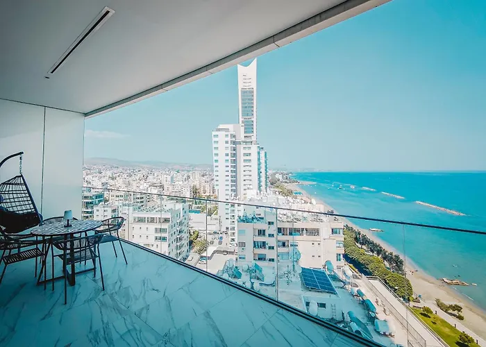 Resort Stunning 1 Bed In Trilogy, Seafront Limasol