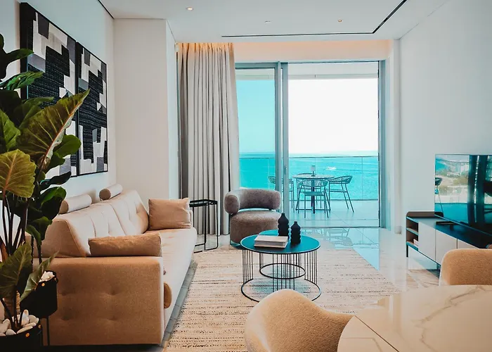 Resort Stunning 1 Bed In Trilogy, Seafront