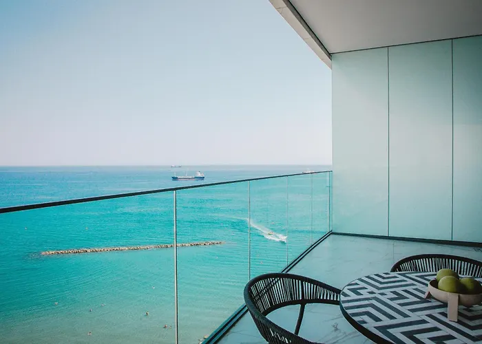 Stunning 1 Bed In Trilogy, Seafront Resort *