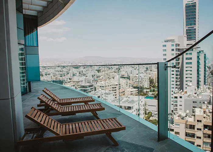 Stunning 1 Bed In Trilogy, Seafront Rezort Lemesos