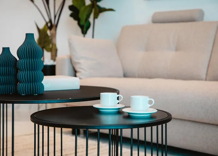 Stunning 1 Bed In Trilogy, Seafront *