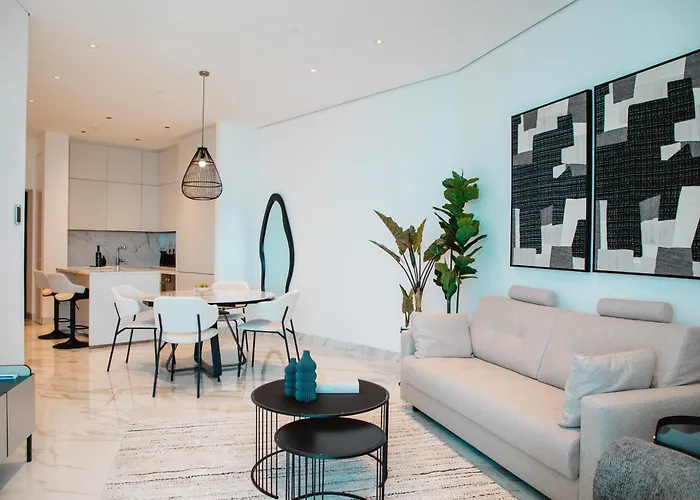 Stunning 1 Bed In Trilogy, Seafront Rezort Lemesos